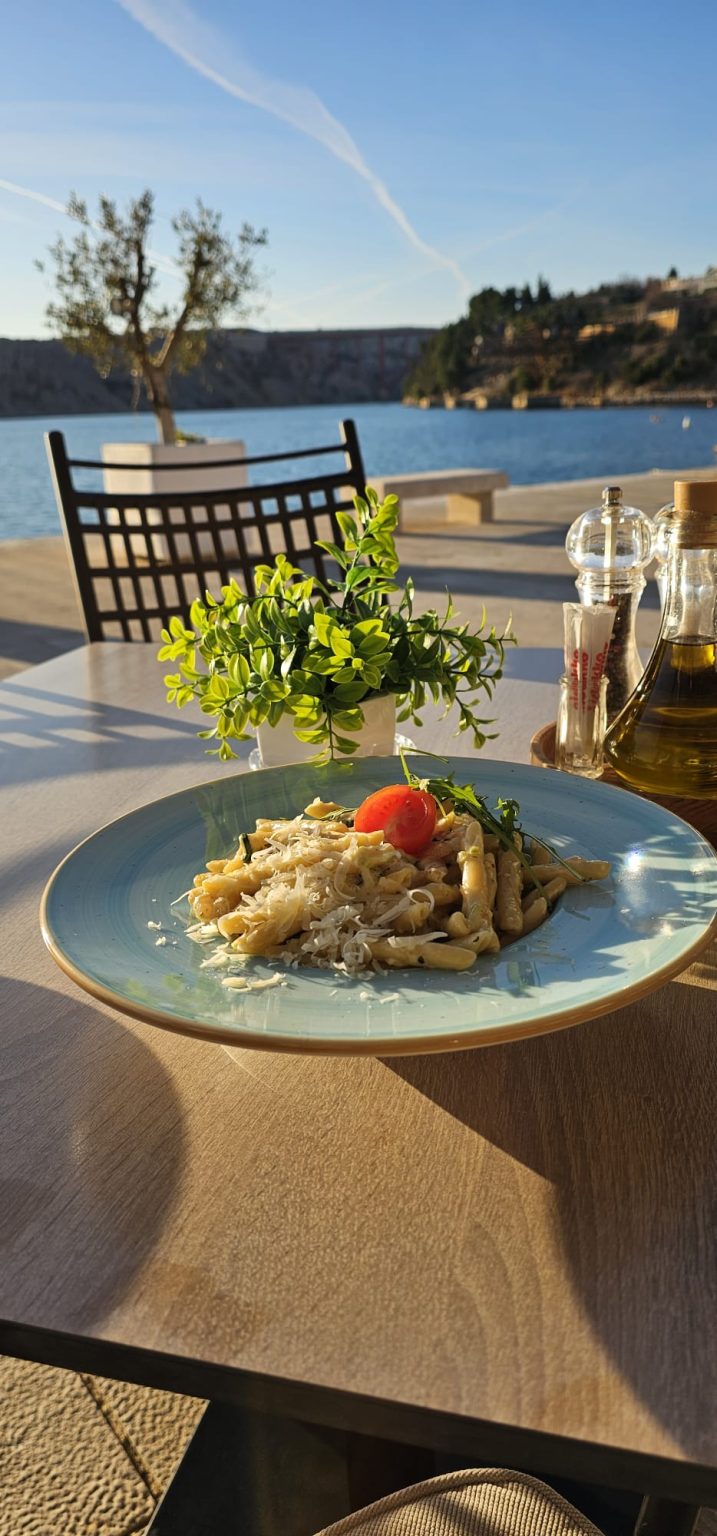 Bistro Biser Maslenica 13